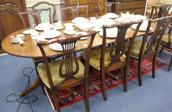 A Regency style three pillar extending dining table, 108cm wide